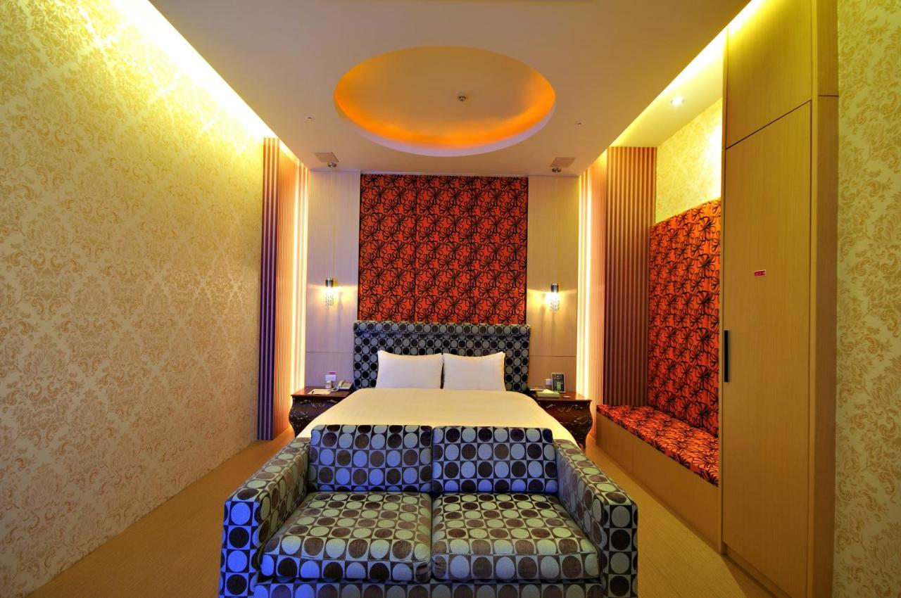 Yilan Dubai Motel מראה חיצוני תמונה